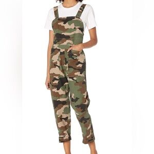 [M/10]RVCA Green and Brown Camouflage Ankle Cropped Jumpsuit Overall